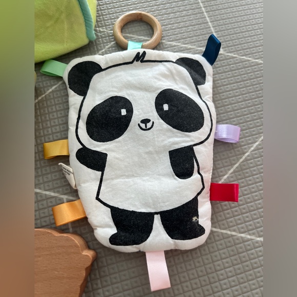 Lot of various Kiwico infant developmental toys - Picture 5 of 5